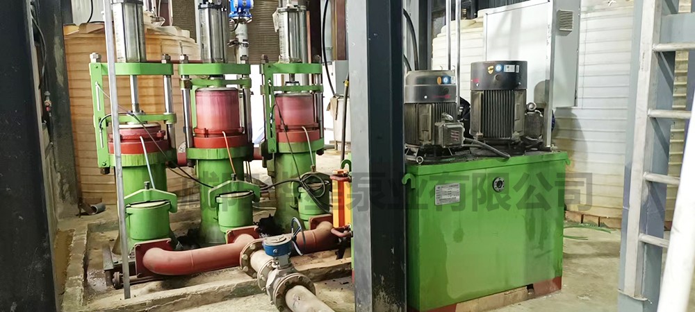 壓濾機柱塞泵三缸泵現(xiàn)場使用圖片3 陶瓷柱塞泥漿泵三缸泵流量150立方