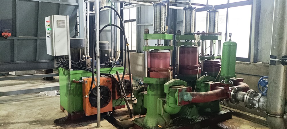 壓濾機柱塞泵三缸泵現(xiàn)場使用圖片5 陶瓷柱塞泥漿泵三缸泵流量150立方